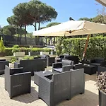 Helios Hotel