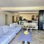 Helios Hotel