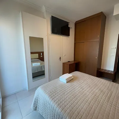 Hotel Helios Beach 3*