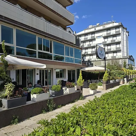Helios 3* Milano Marittima
