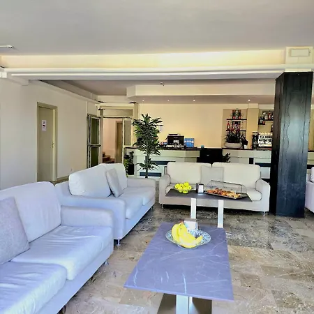Helios Hotel