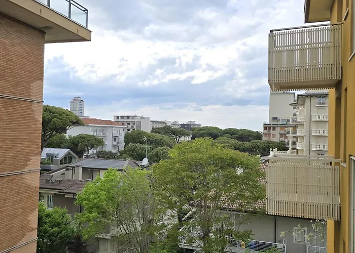 Base Helios - Colazione Fino A Mezzogiorno! Hotel